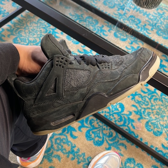 AIR JORDAN 4 RETRO KAWS size 10 - Picture 5 of 5